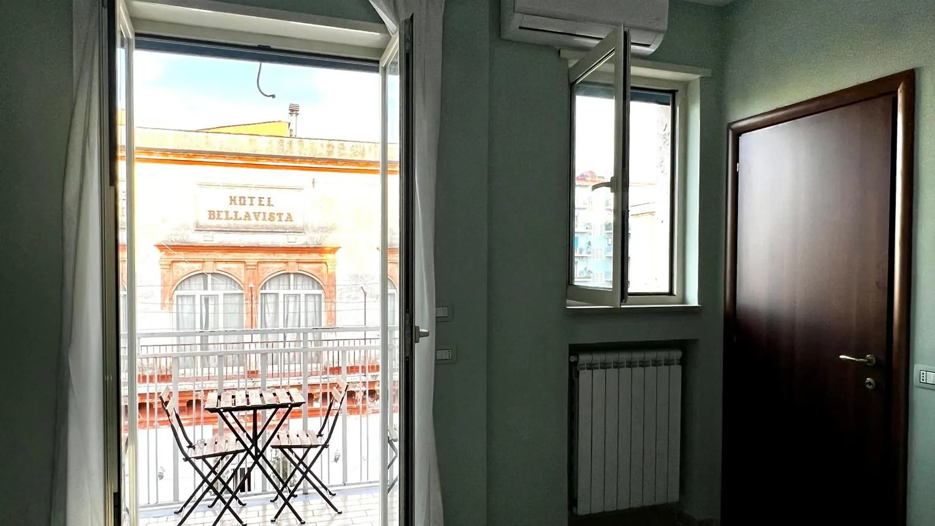Napoli Sea View Bed & Breakfast Portici Italy